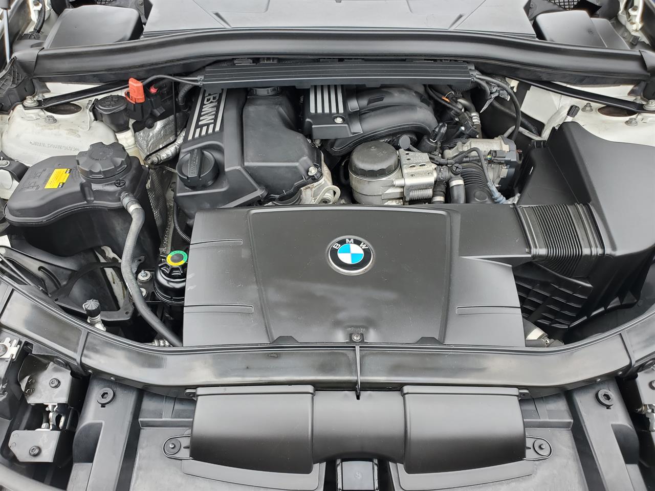 2011 BMW X1 thumbnail