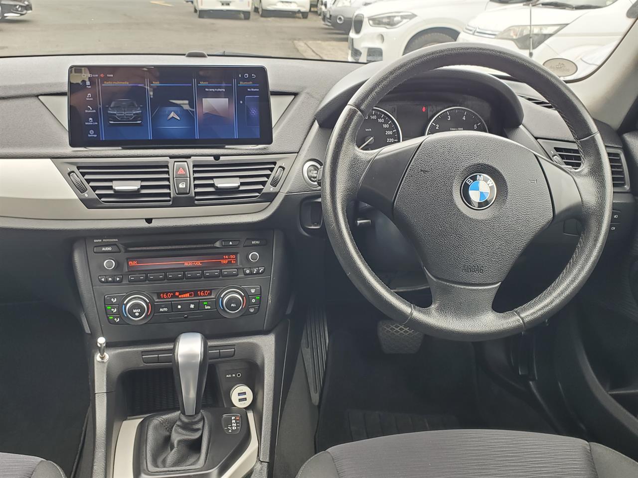 2011 BMW X1 thumbnail