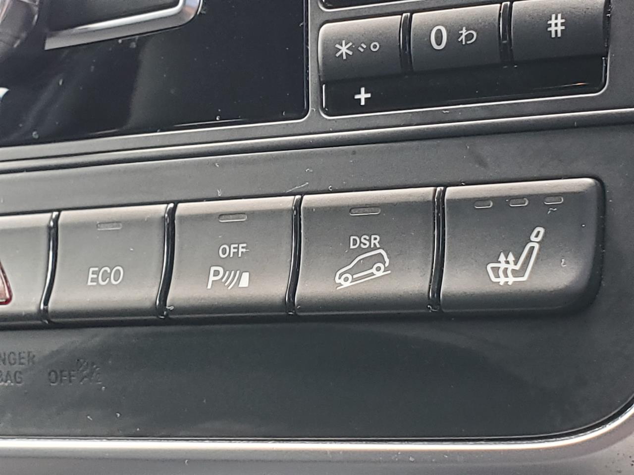 2014 Mercedes-Benz GLA250 thumbnail