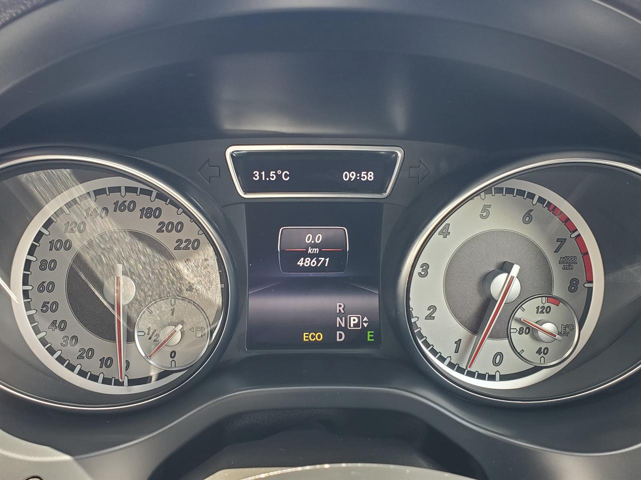2014 Mercedes-Benz GLA250 thumbnail