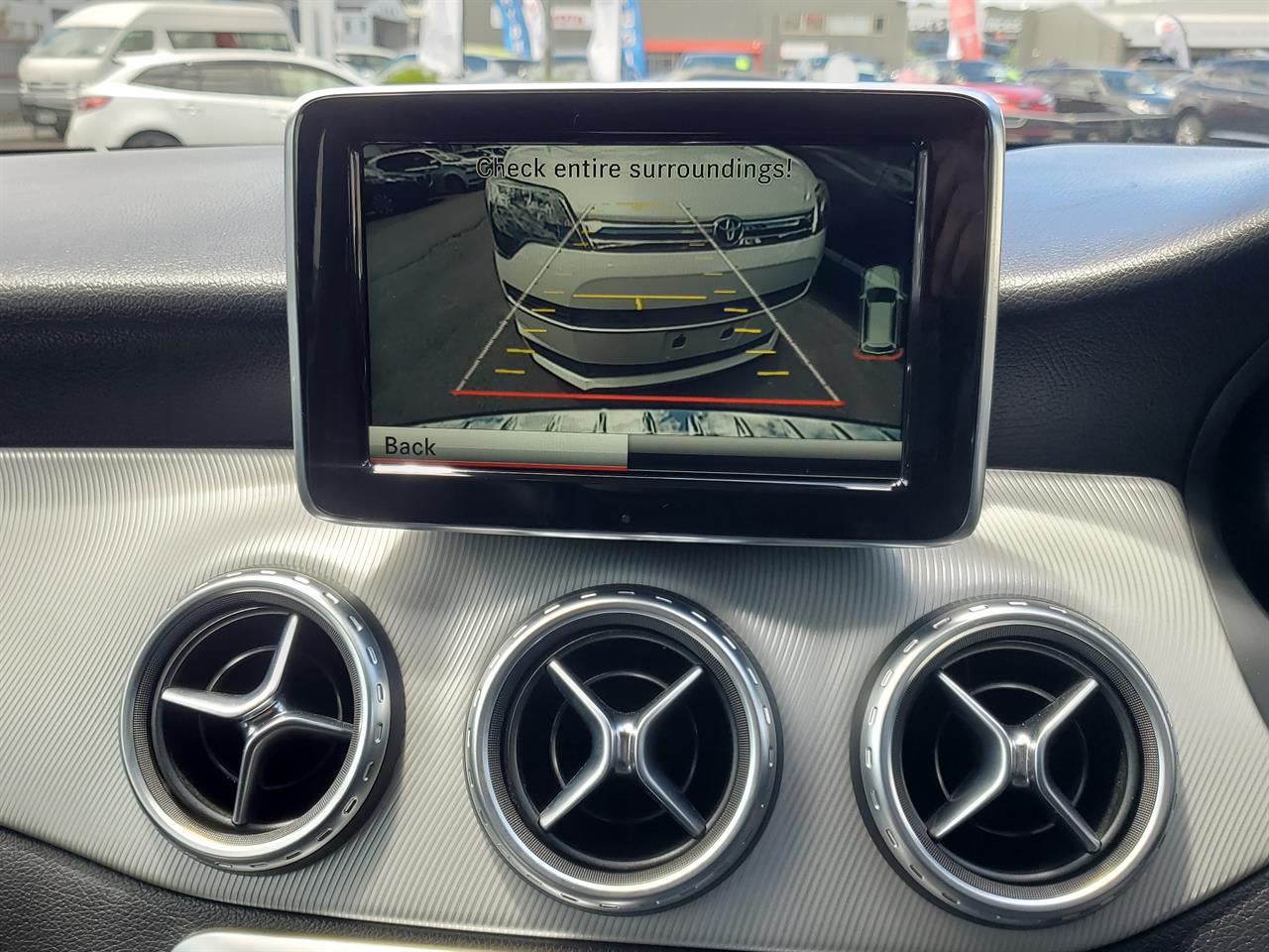 2014 Mercedes-Benz GLA250 thumbnail