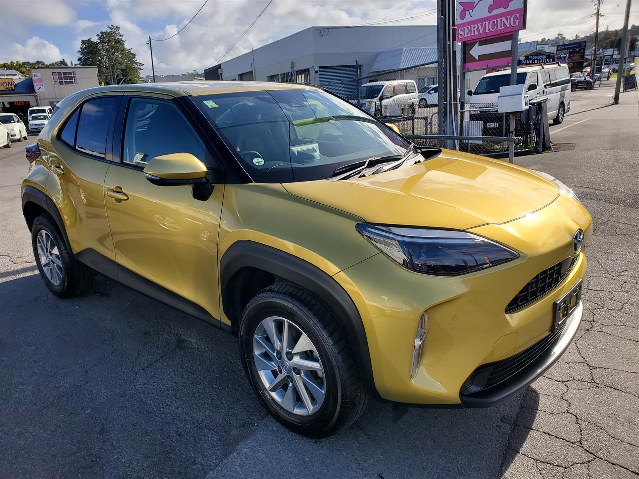 2022 Toyota Yaris thumbnail
