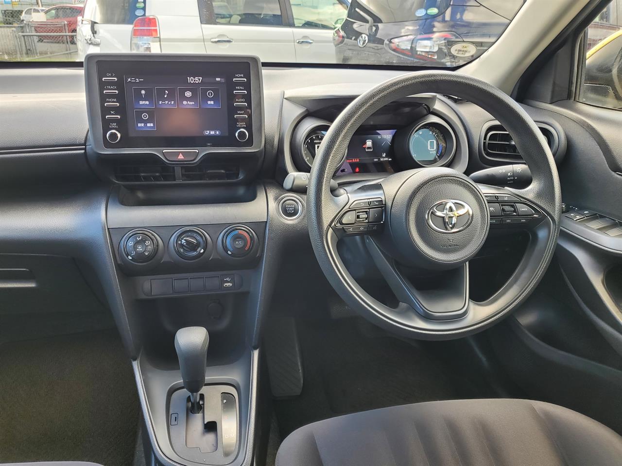 2022 Toyota Yaris thumbnail