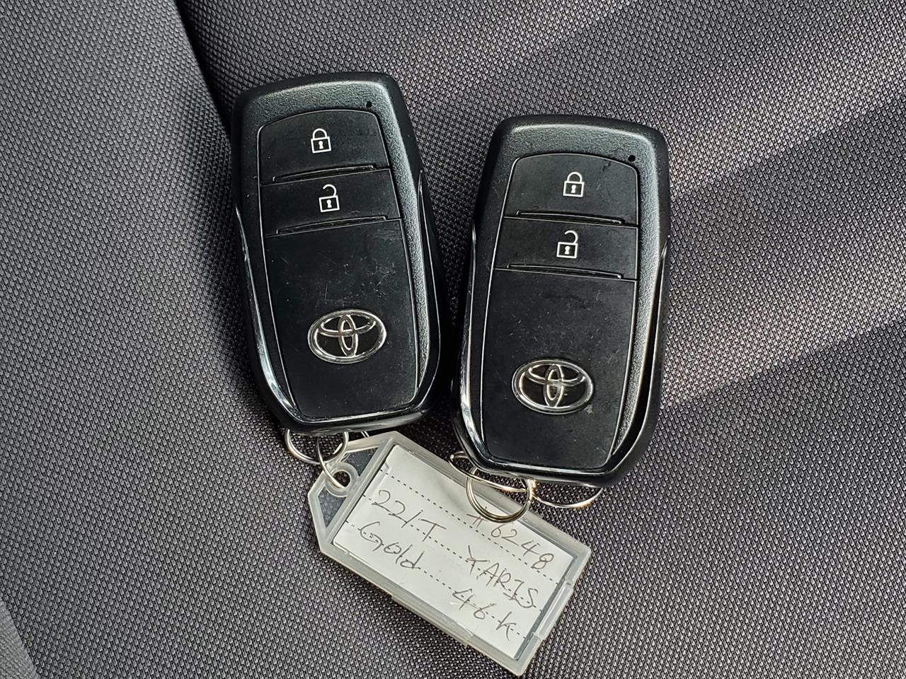 2022 Toyota Yaris thumbnail