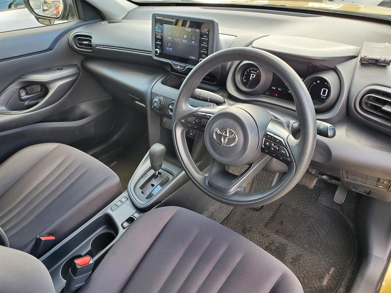 2022 Toyota Yaris thumbnail
