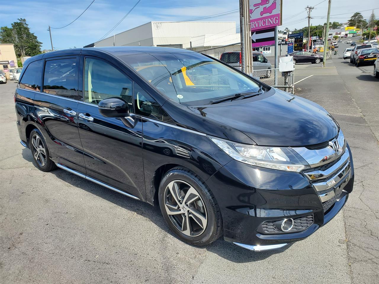 2017 Honda Odyssey thumbnail