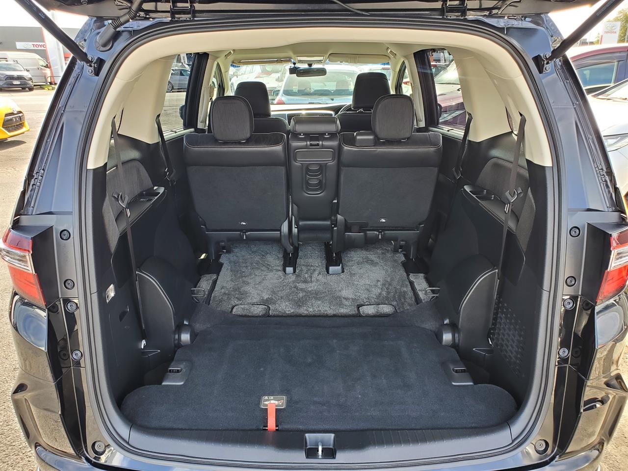 2017 Honda Odyssey thumbnail