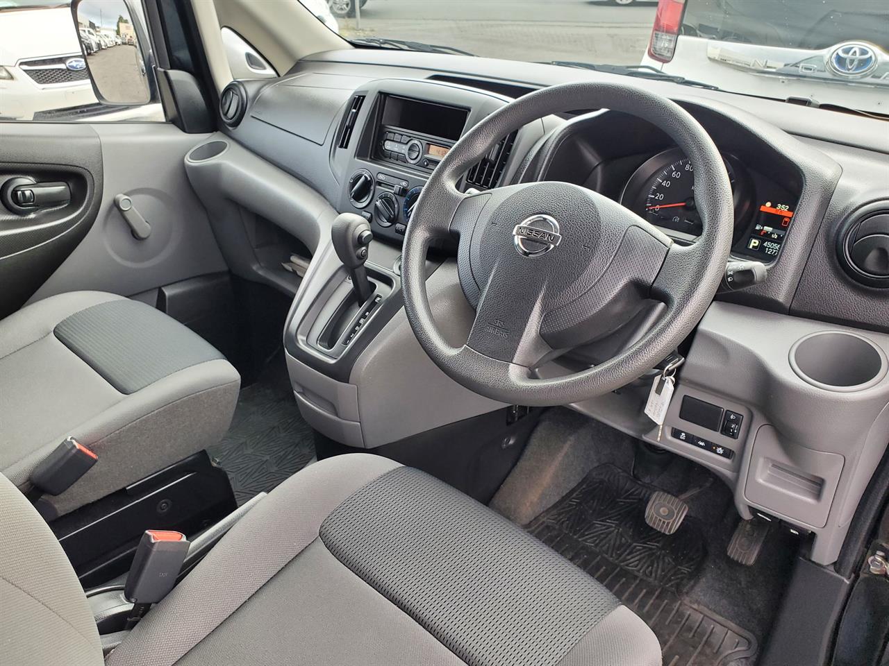 2020 Nissan NV200 thumbnail