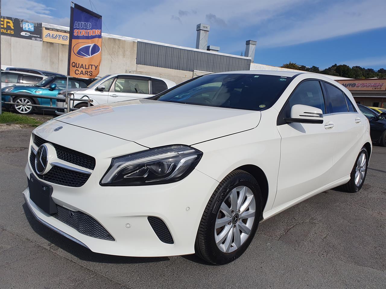 2016 Mercedes-Benz A180 thumbnail