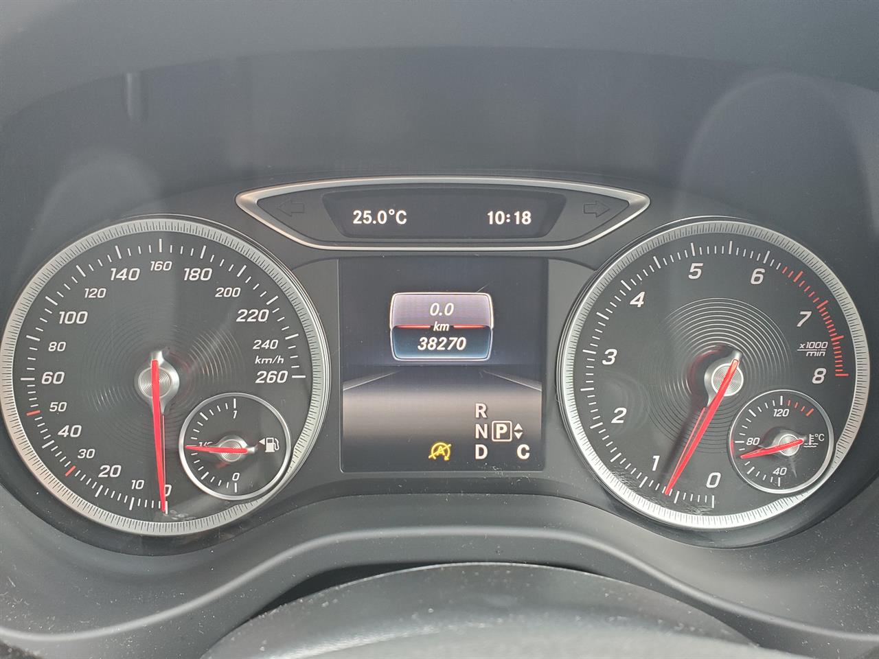2016 Mercedes-Benz A180 thumbnail