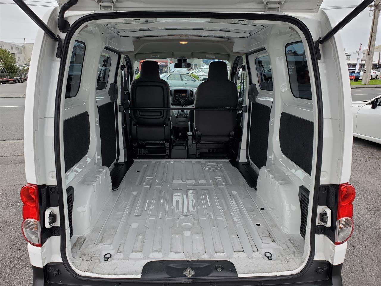 2020 Nissan NV200 thumbnail