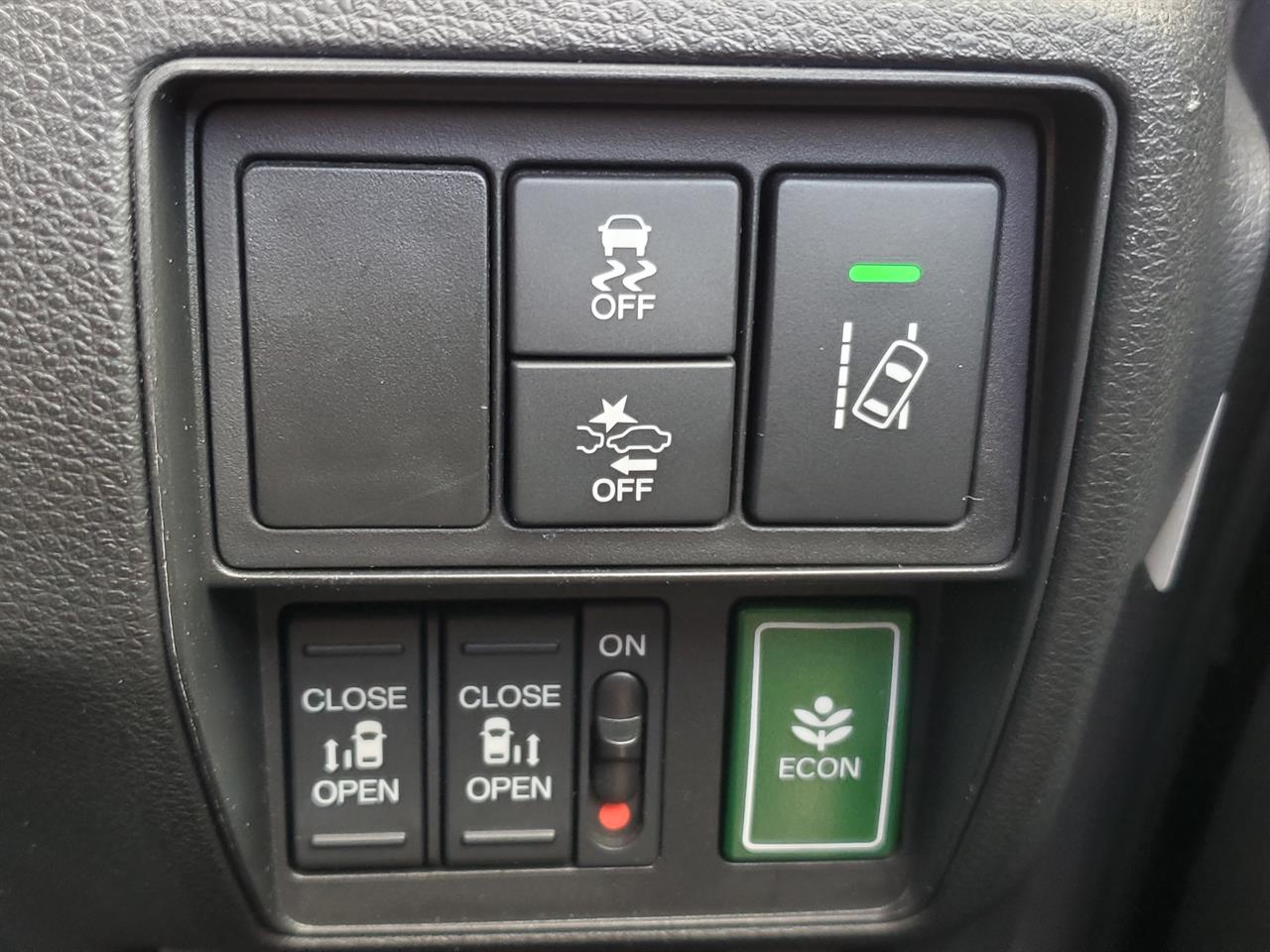 2018 Honda Odyssey thumbnail