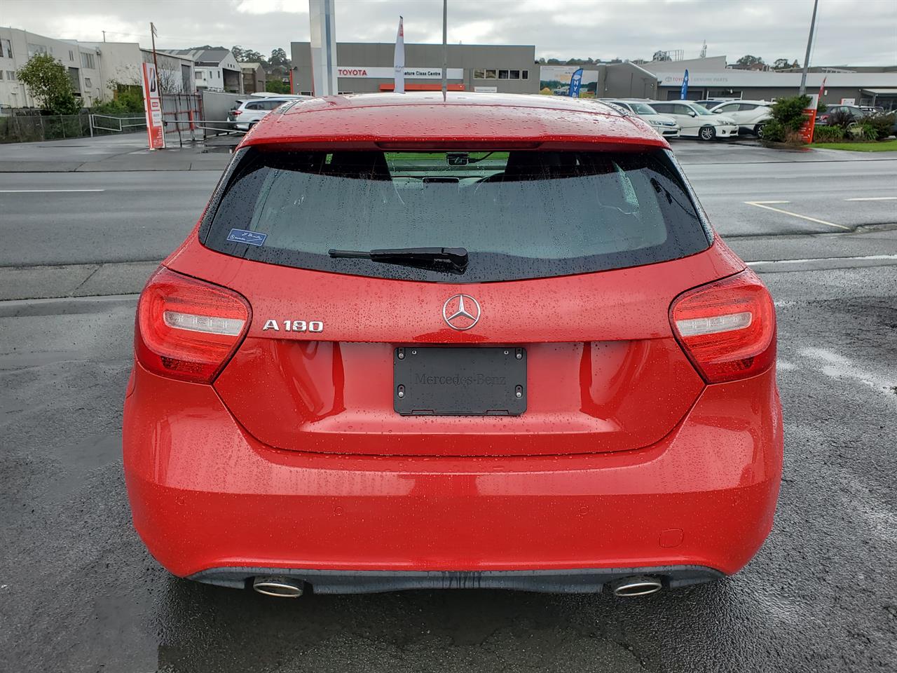 2015 Mercedes-Benz A180 thumbnail