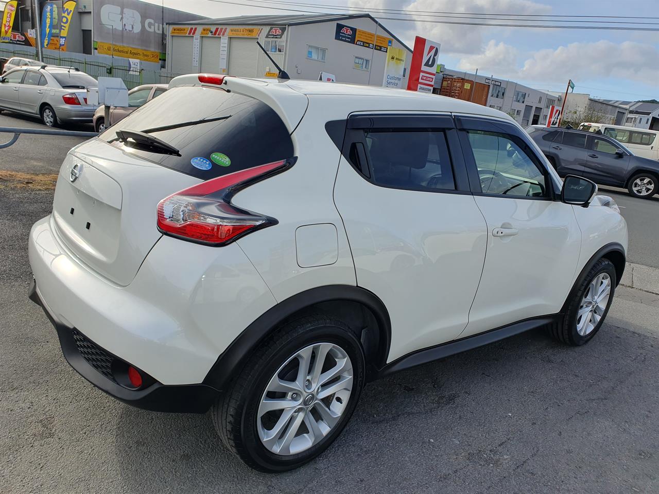 2019 Nissan Juke thumbnail