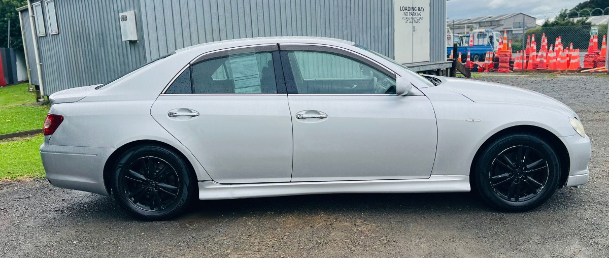 2006 Toyota Mark-X thumbnail