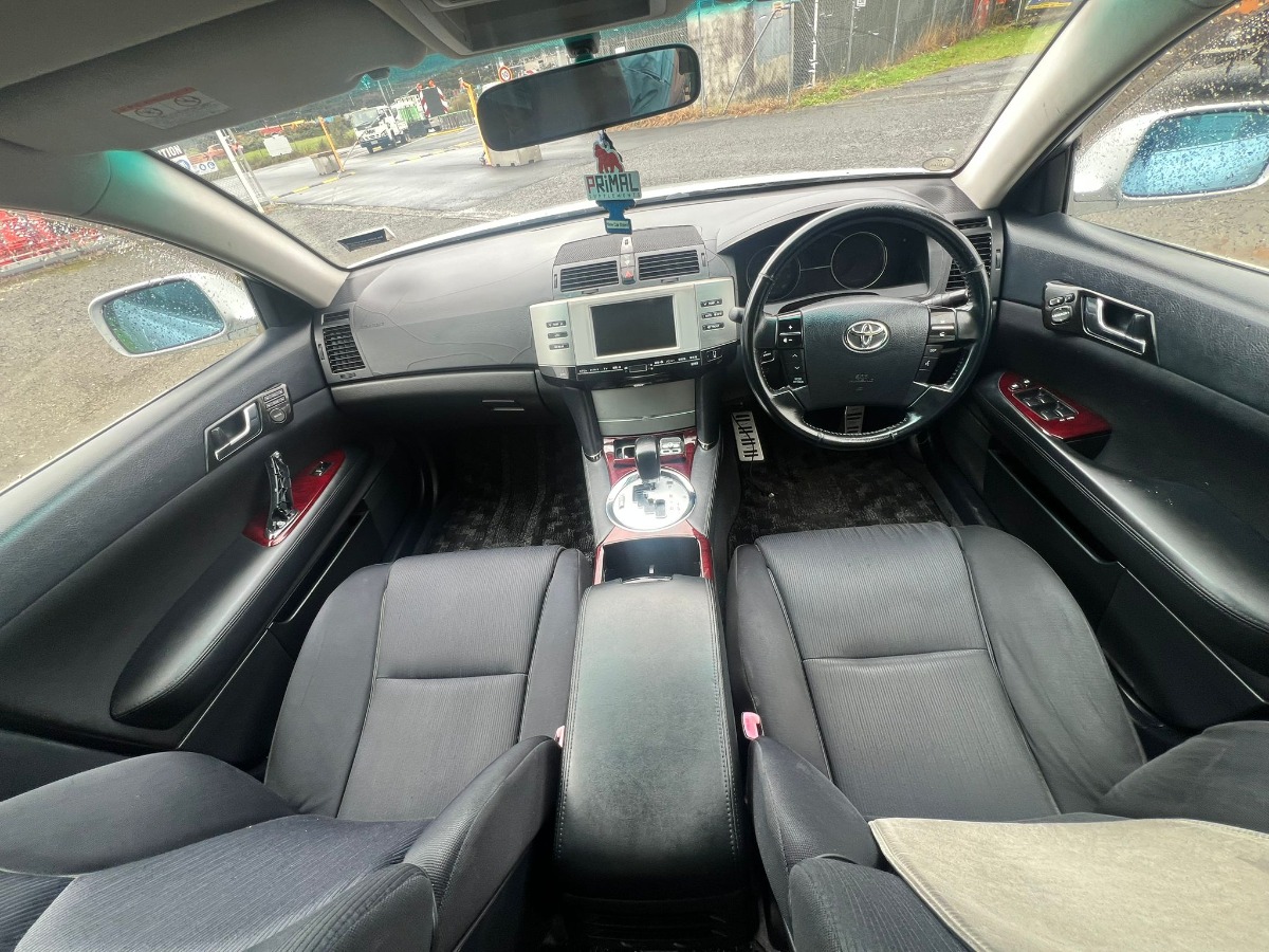 2006 Toyota Mark-X thumbnail