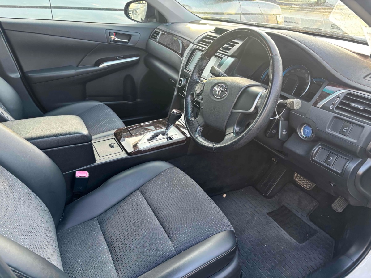 2013 Toyota Camry thumbnail