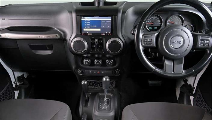 2015 Jeep Wrangler thumbnail