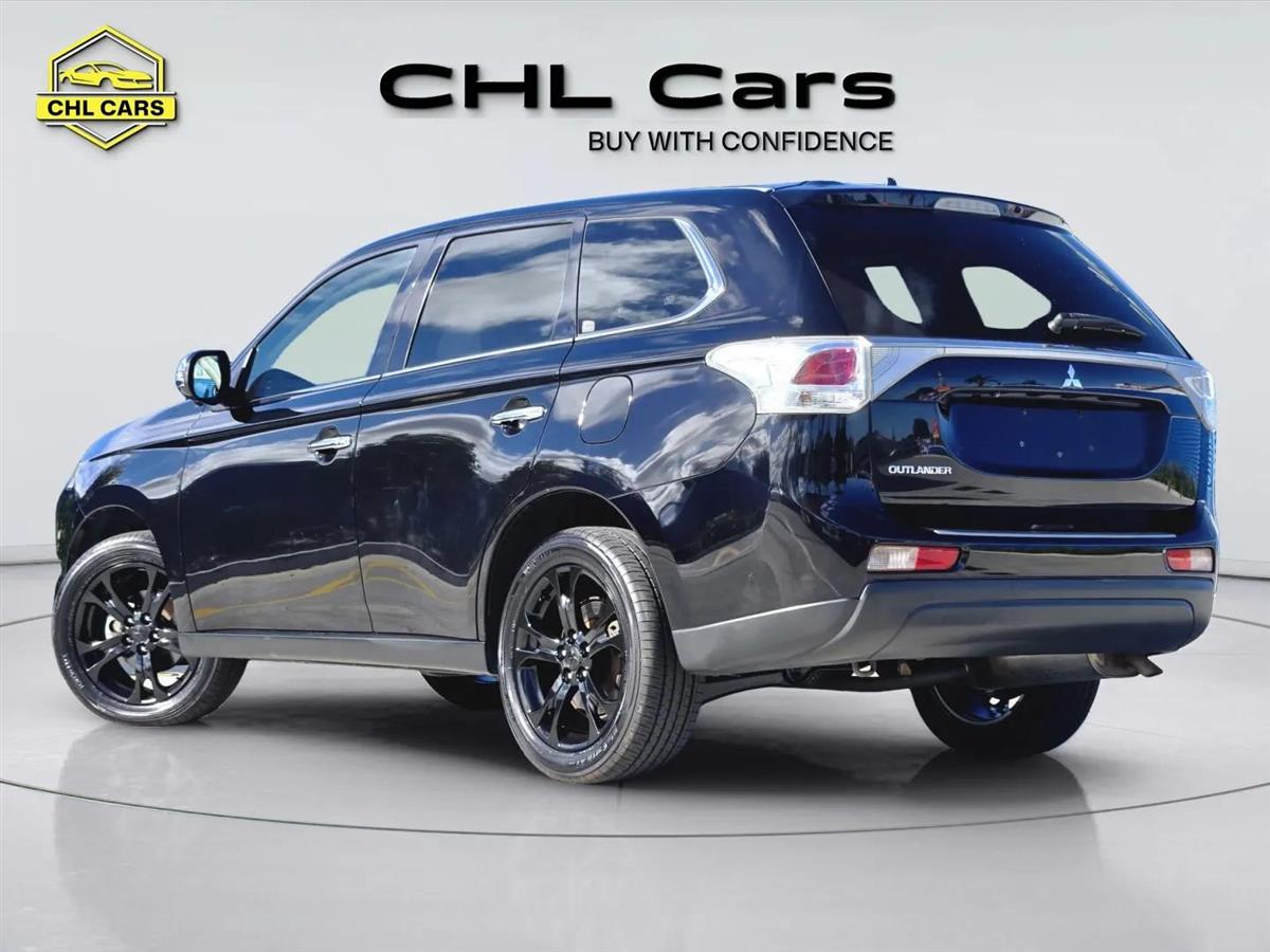 2014 Mitsubishi Outlander thumbnail
