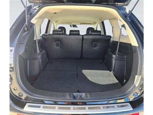 2014 Mitsubishi Outlander thumbnail