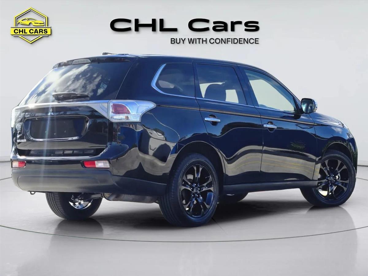 2014 Mitsubishi Outlander thumbnail
