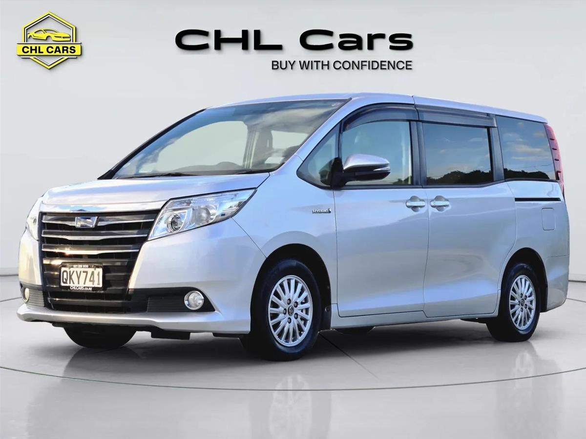 2014 Toyota Noah thumbnail
