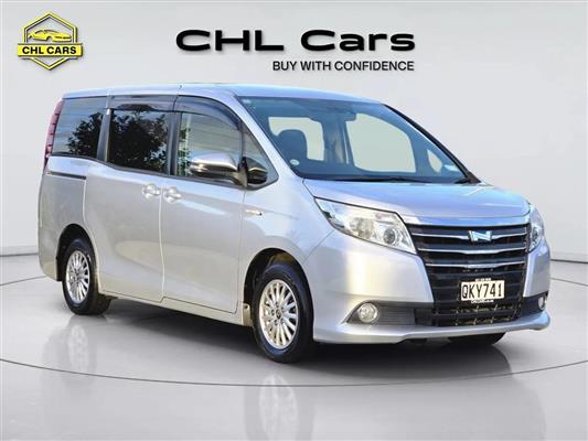 2014 Toyota Noah thumbnail