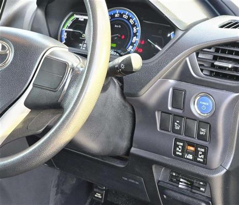 2014 Toyota Noah thumbnail