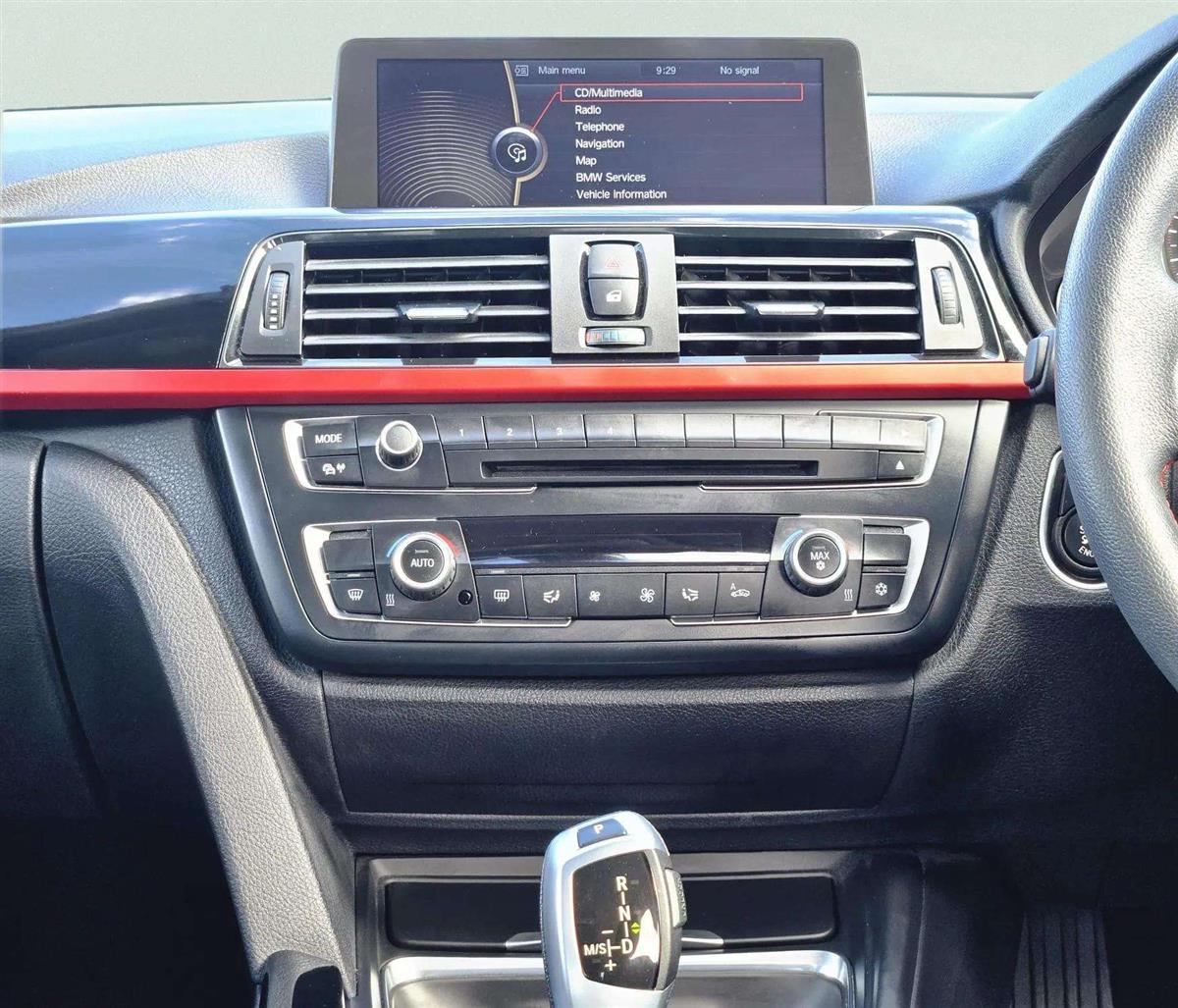 2012 BMW 328i thumbnail