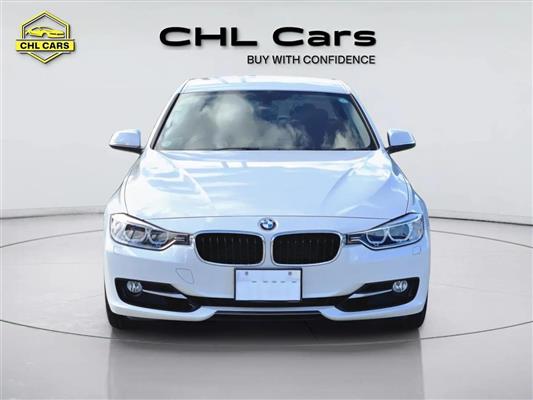 2012 BMW 328i thumbnail