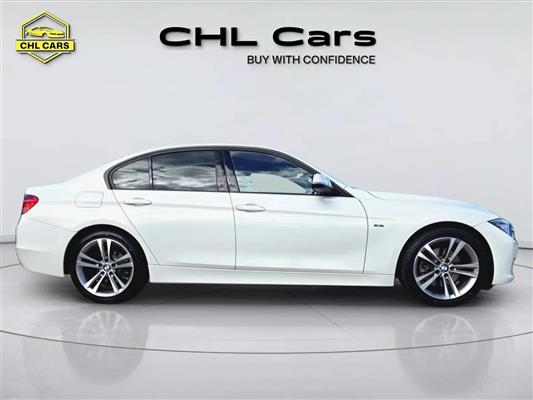 2012 BMW 328i thumbnail