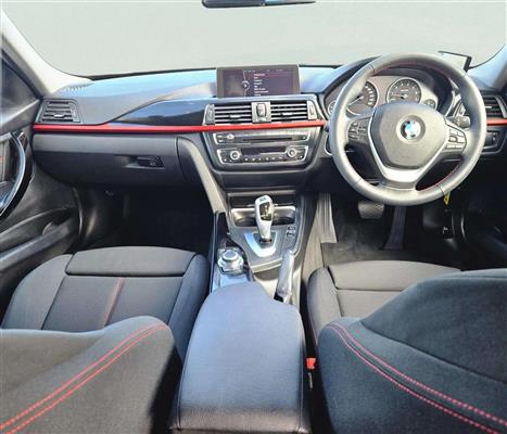 2012 BMW 328i thumbnail