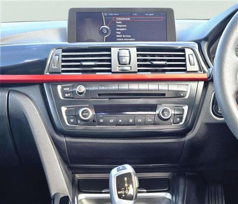 2012 BMW 328i thumbnail
