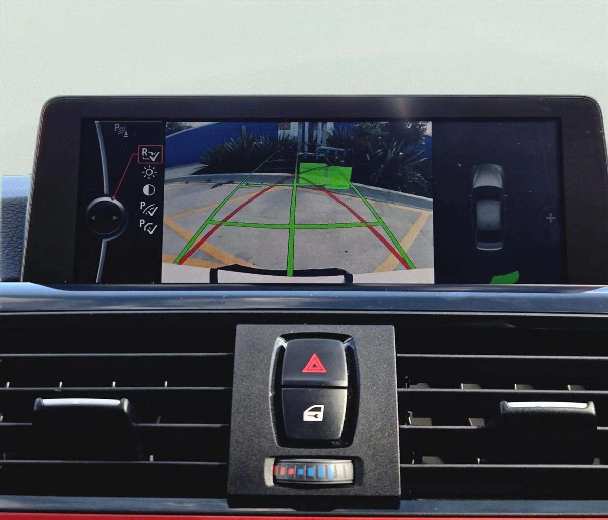 2013 BMW 320i thumbnail