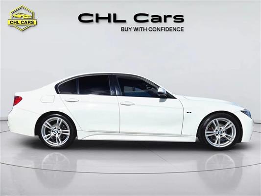 2013 BMW 320i thumbnail