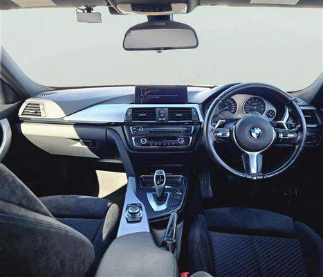 2013 BMW 320i thumbnail