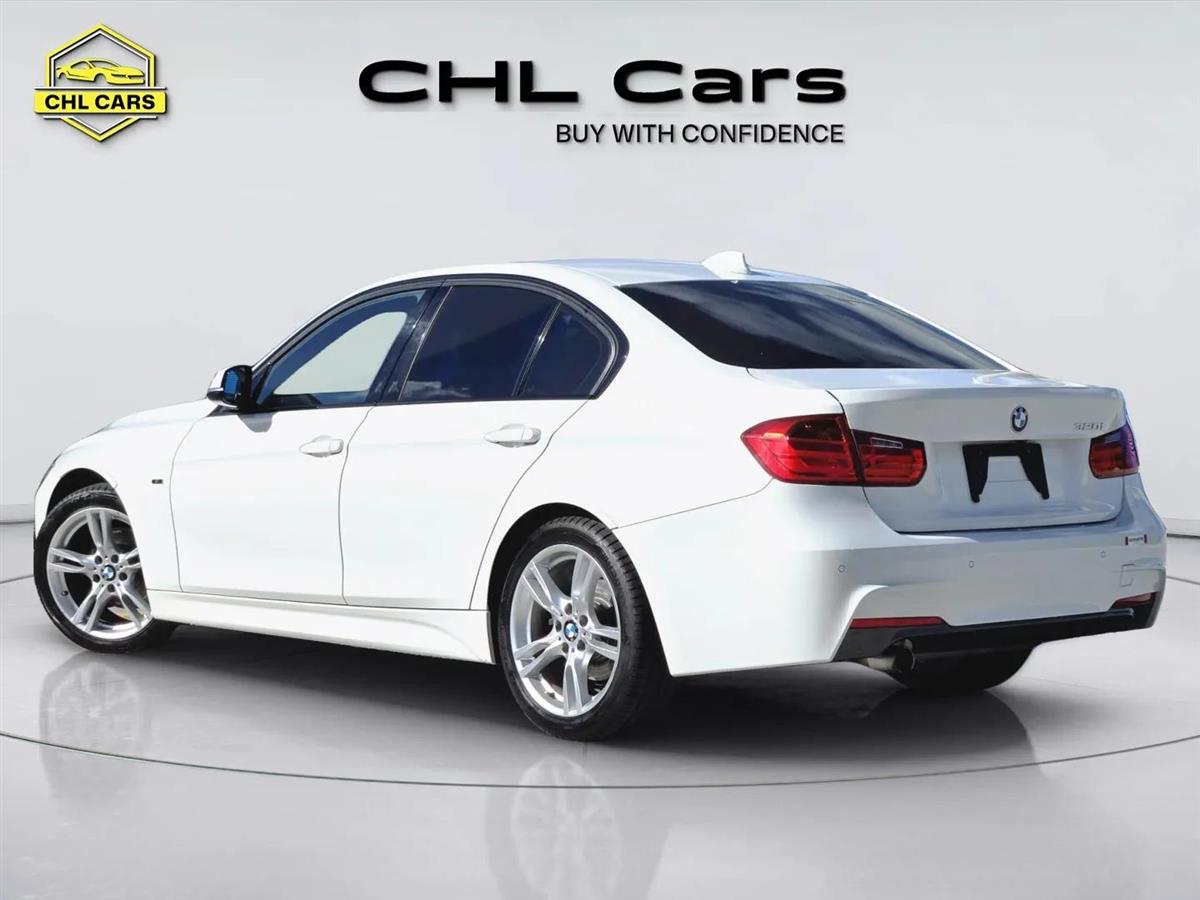 2013 BMW 320i thumbnail