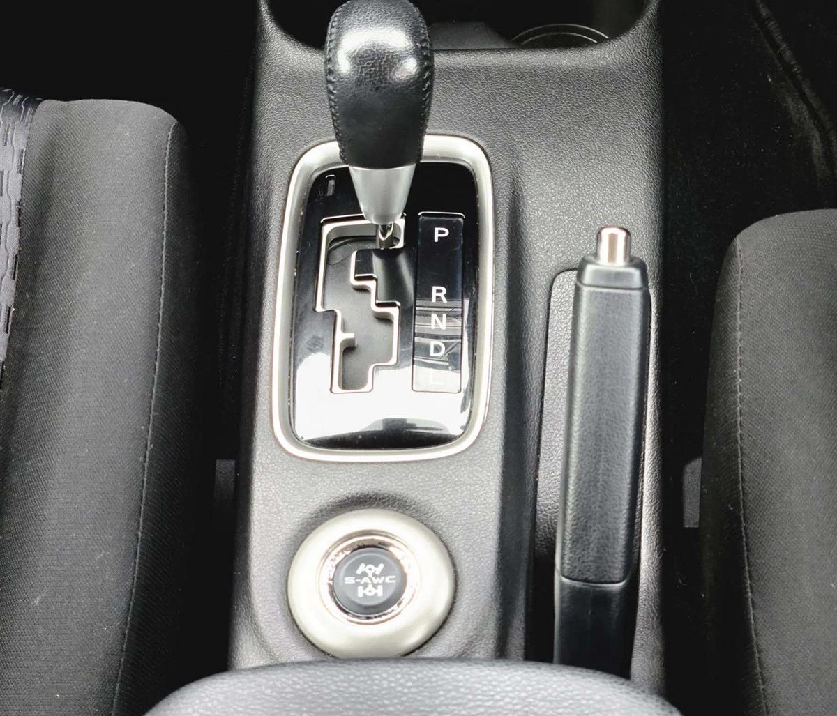 2013 Mitsubishi Outlander thumbnail