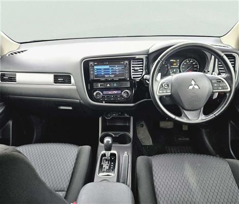 2013 Mitsubishi Outlander thumbnail