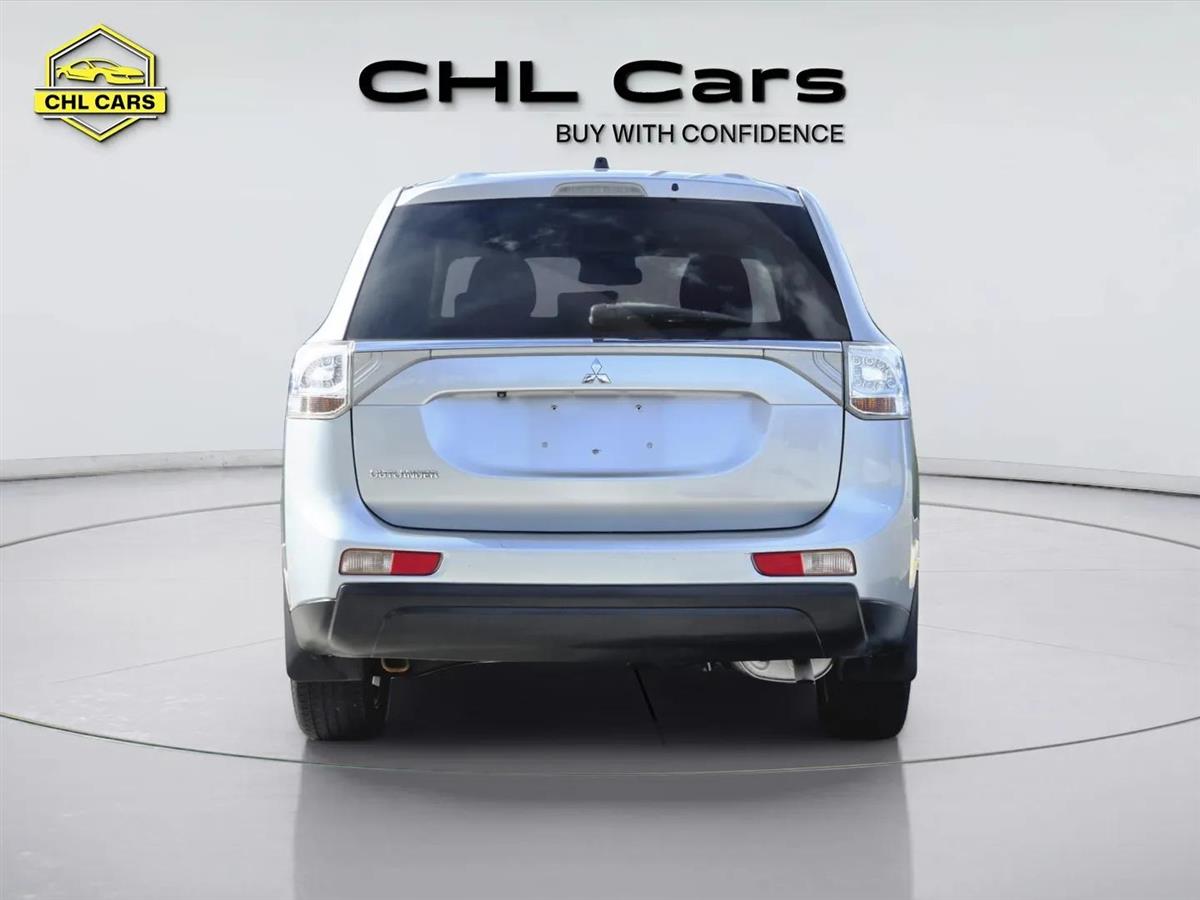 2013 Mitsubishi Outlander thumbnail