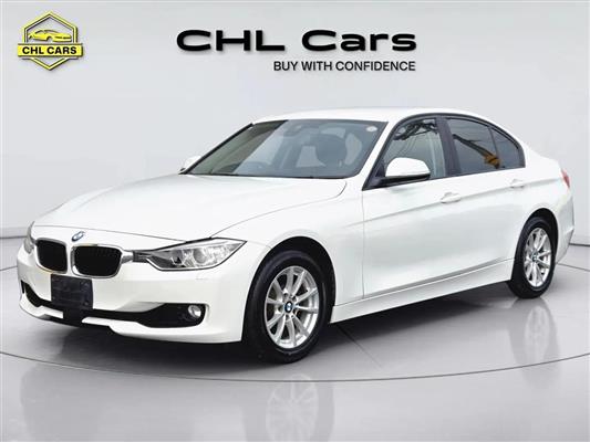 2015 BMW 320i thumbnail