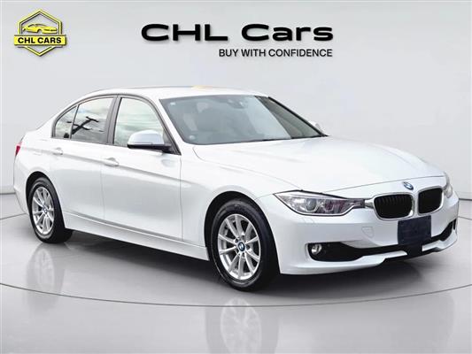 2015 BMW 320i thumbnail