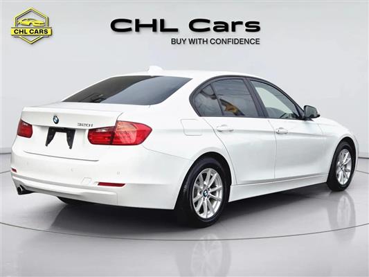 2015 BMW 320i thumbnail