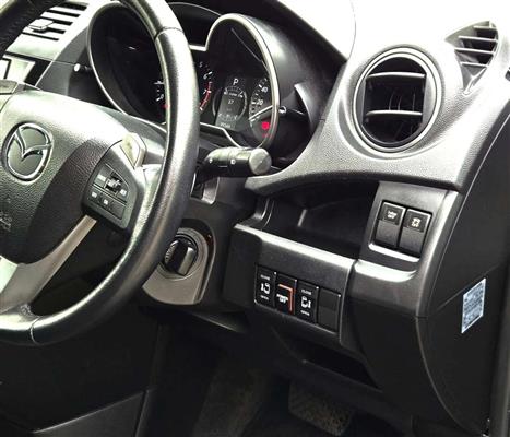 2013 Mazda Premacy thumbnail