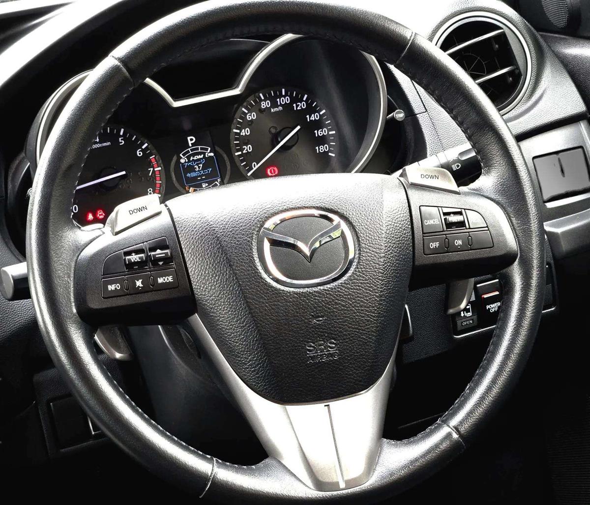 2013 Mazda Premacy thumbnail