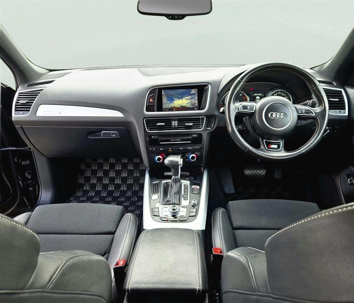 2015 Audi Q5 thumbnail