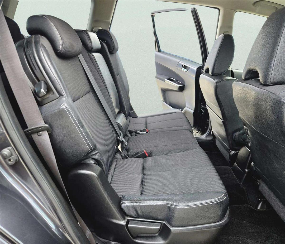 2014 Subaru Exiga thumbnail