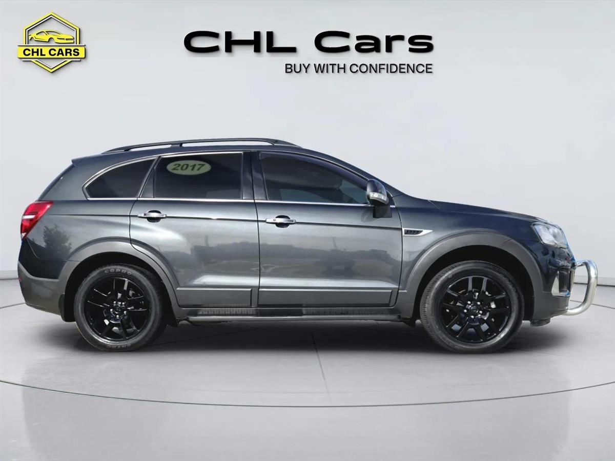 2017 Holden Captiva thumbnail