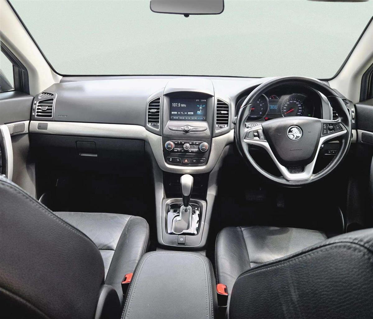 2017 Holden Captiva thumbnail