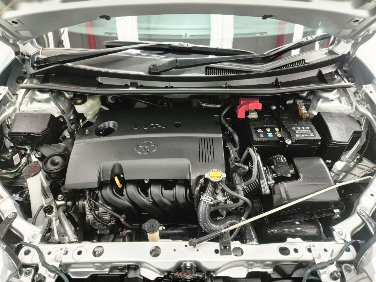 2014 Toyota Corolla thumbnail